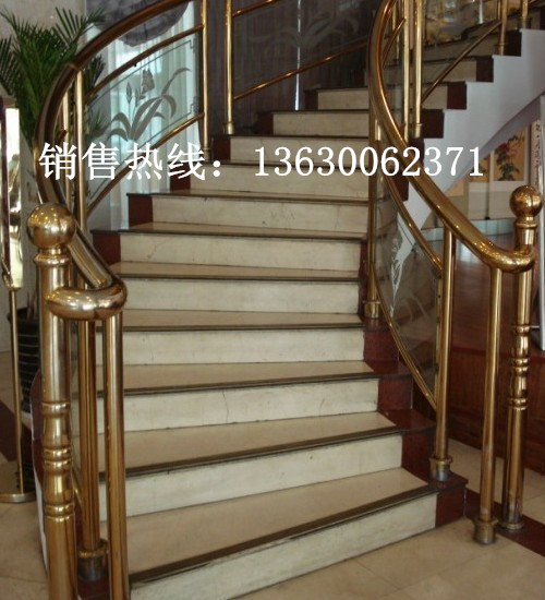 彩色必赢登陆入口楼梯护栏管